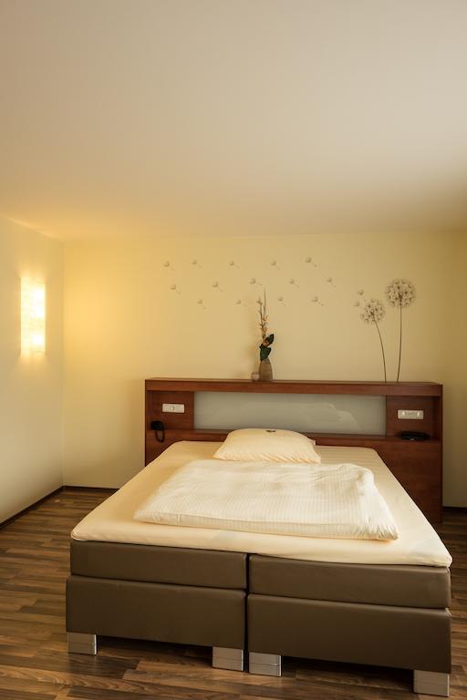 Hotel Viola Hochheim am Main Room photo